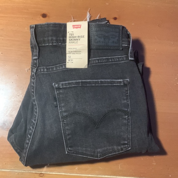 Levi’s 721 high-rise skinny ankle size 31 black - Picture 3 of 4